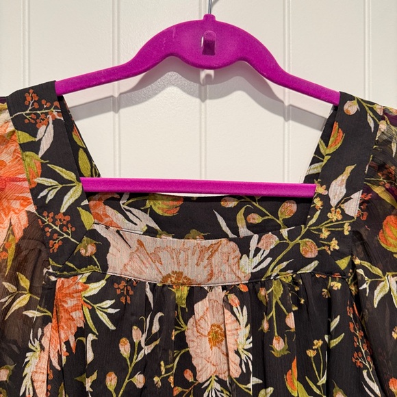 LC Lauren Conrad Floral Blouse - Picture 4 of 9